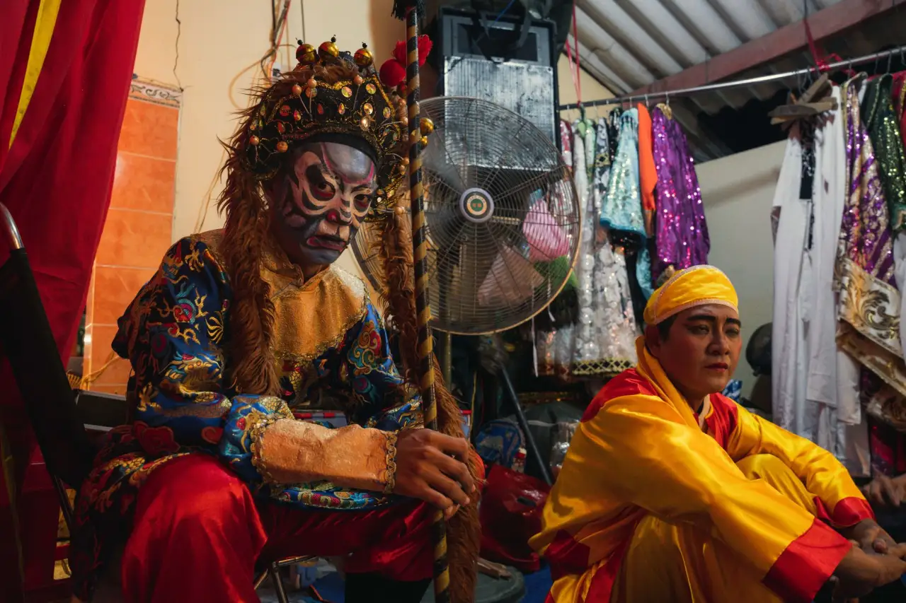 孕期美睫服务流程中的过敏预防与应急处理方案